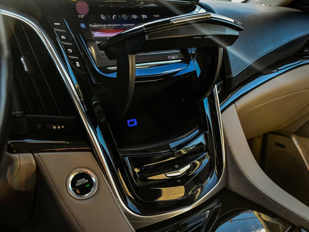 Cadillac Escalade с пробегом — 2018 год. Фото: #23