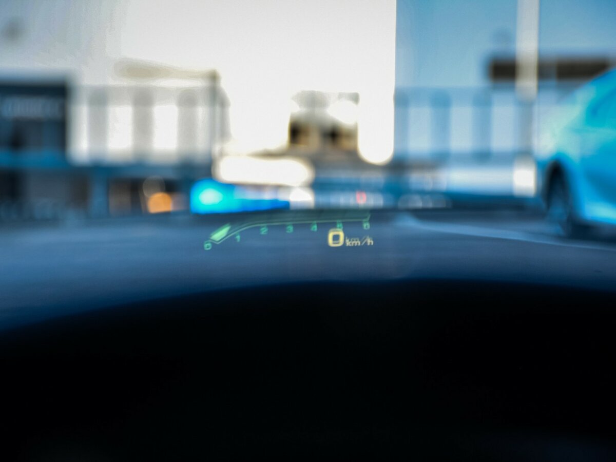 Cadillac Escalade с пробегом — 2018 год. Фото: #31