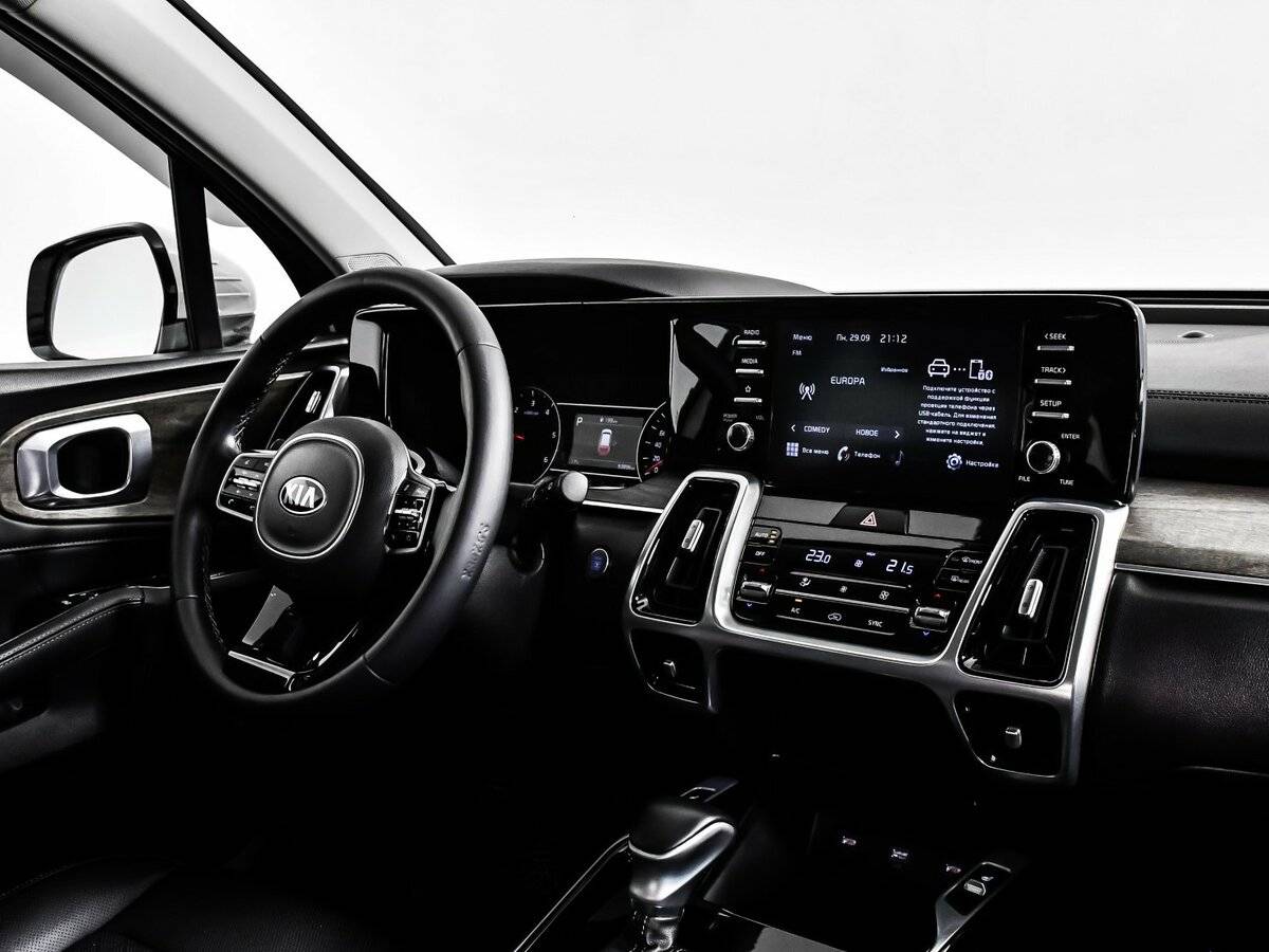 Kia Sorento с пробегом — 2020 год. Фото: #6