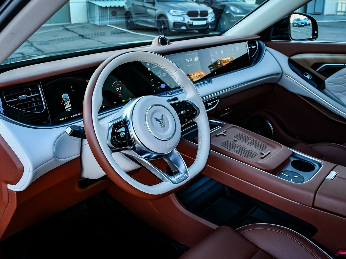 Voyah Free с пробегом — 2023 год. Фото: #10