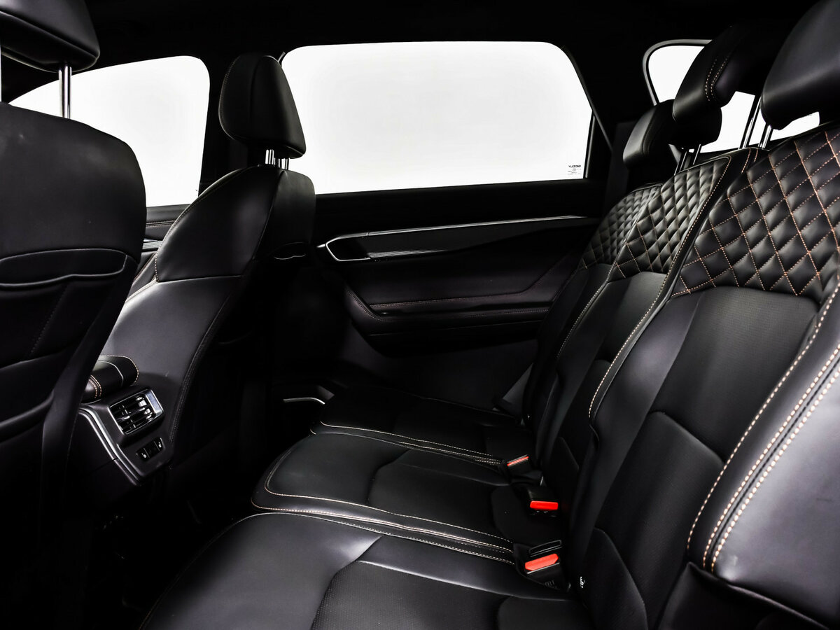 Geely Okavango с пробегом — 2024 год. Фото: #10