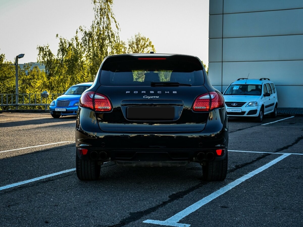 Porsche Cayenne с пробегом — 2011 год. Фото: #5