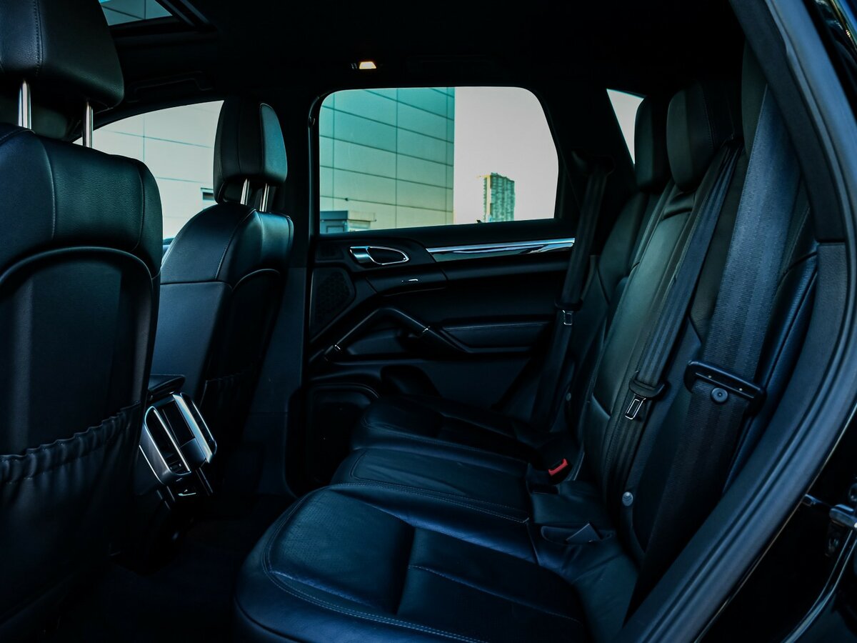Porsche Cayenne с пробегом — 2011 год. Фото: #12