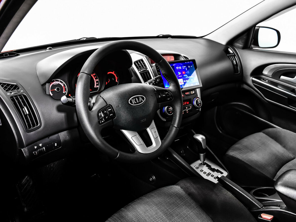 Kia Ceed с пробегом — 2011 год. Фото: #10