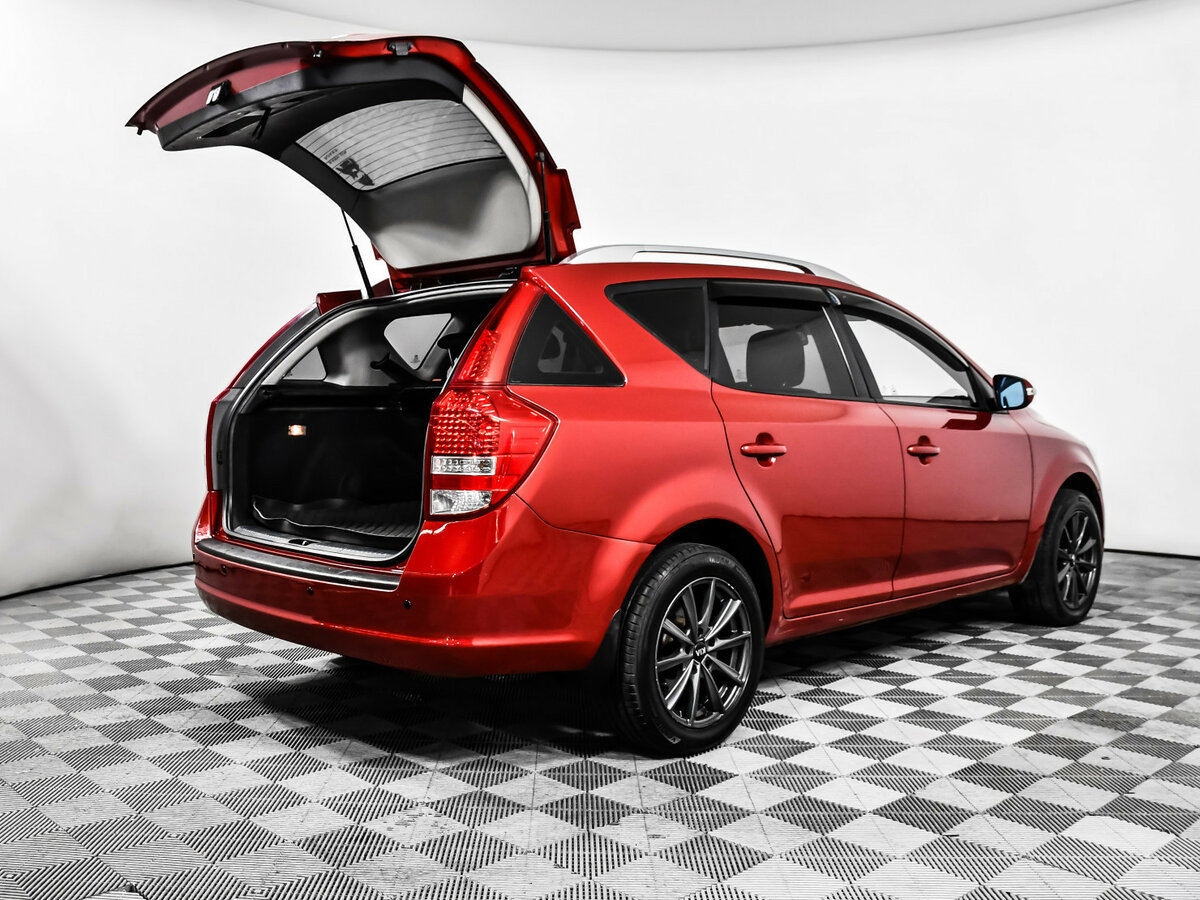 Kia Ceed с пробегом — 2011 год. Фото: #11