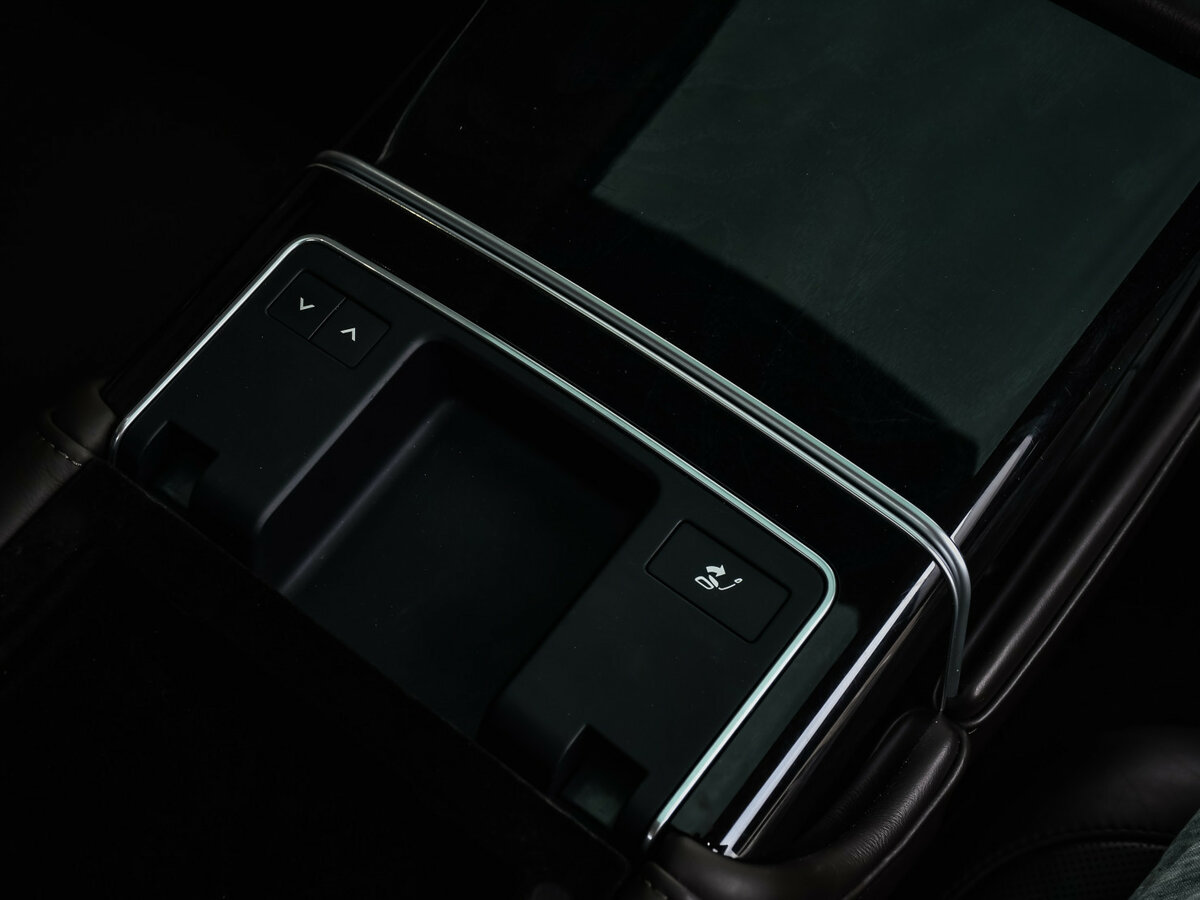 Land Rover Range Rover с пробегом — 2019 год. Фото: #14