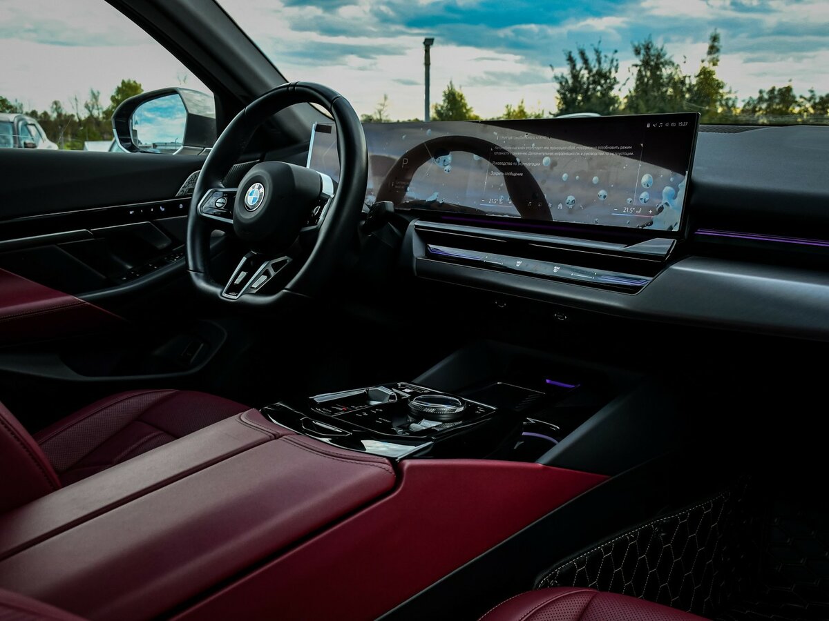 BMW 5 серии с пробегом — 2024 год. Фото: #11