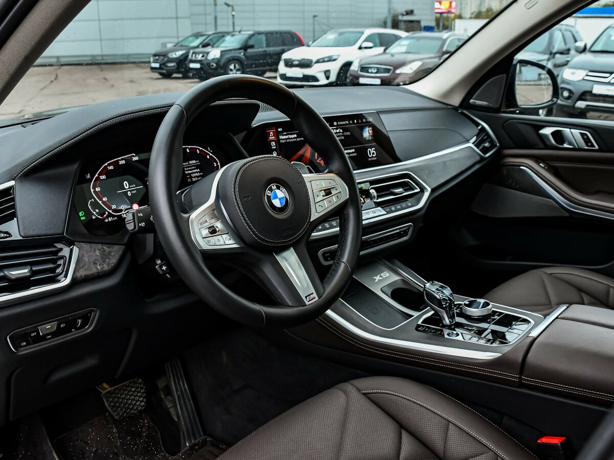 BMW X5 с пробегом — 2023 год. Фото: #9