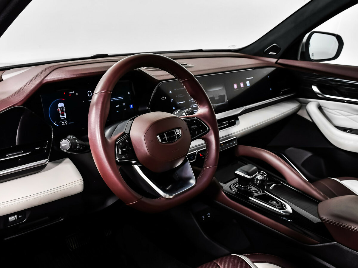 Geely Monjaro с пробегом — 2023 год. Фото: #8