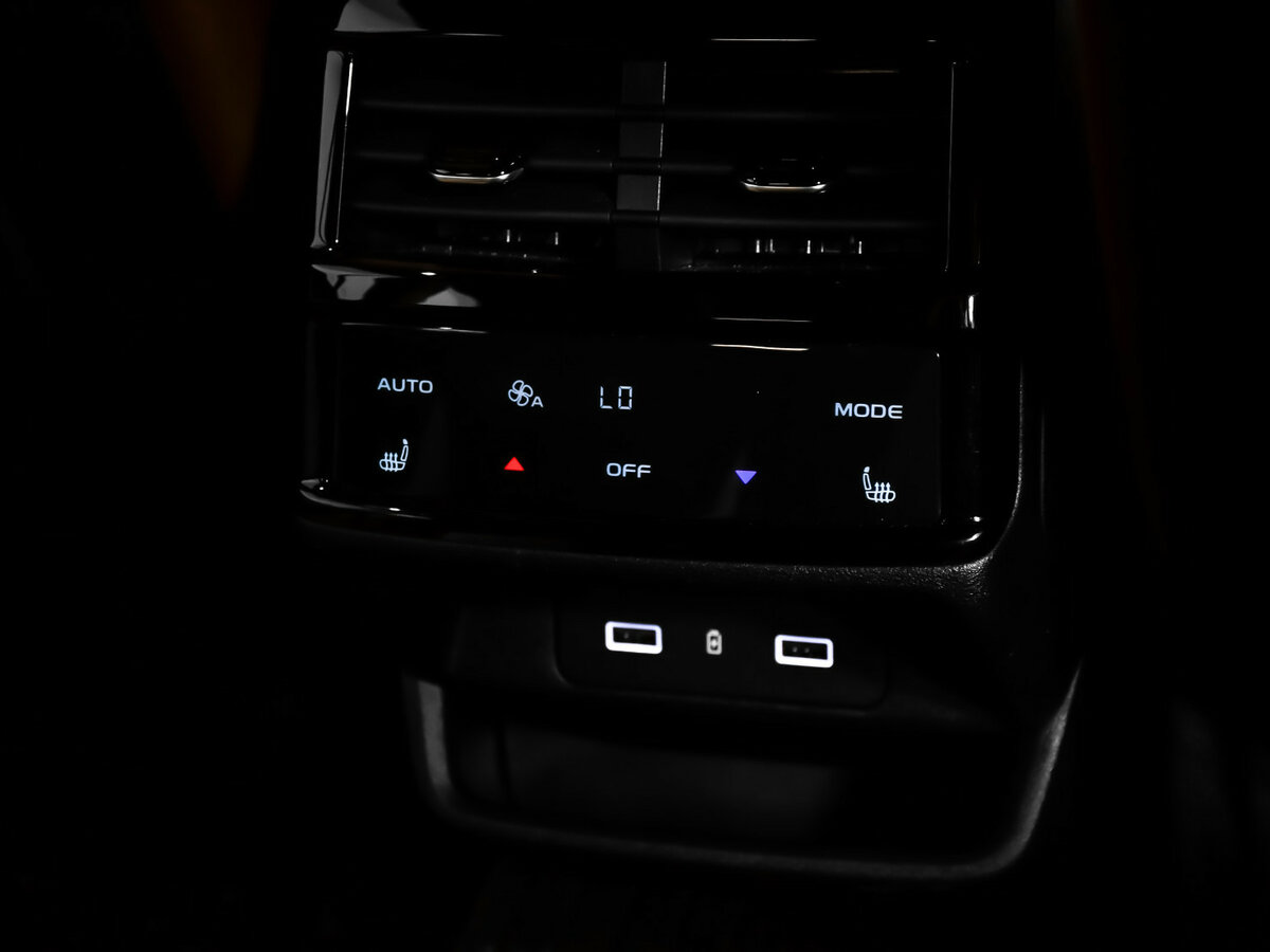 Geely Monjaro с пробегом — 2023 год. Фото: #12