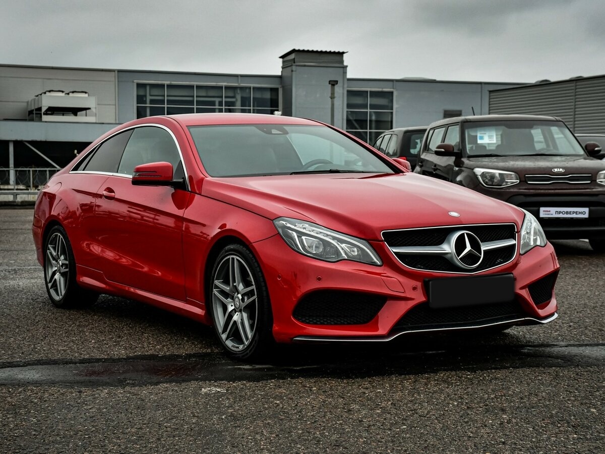 Mercedes-Benz E-Класс с пробегом — 2015 год. Фото: #2