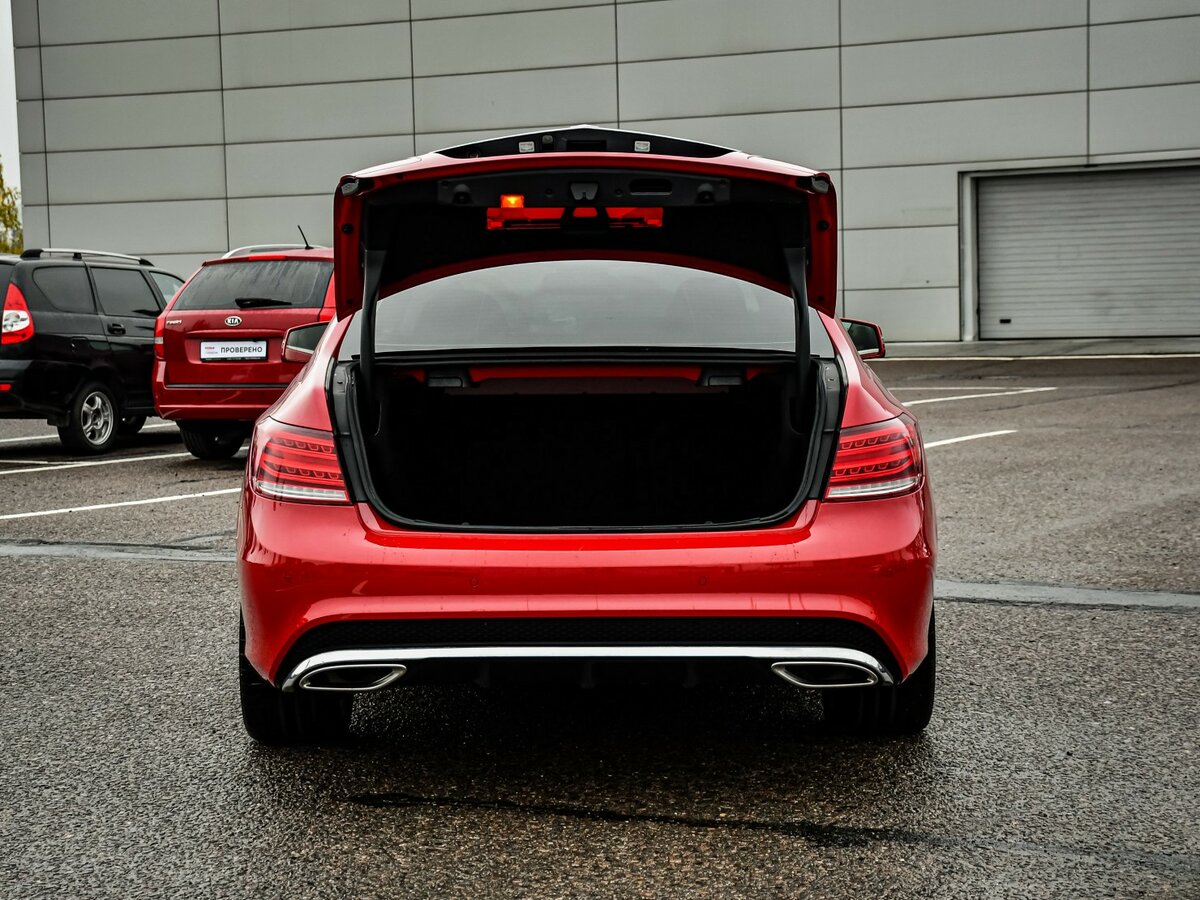 Mercedes-Benz E-Класс с пробегом — 2015 год. Фото: #12
