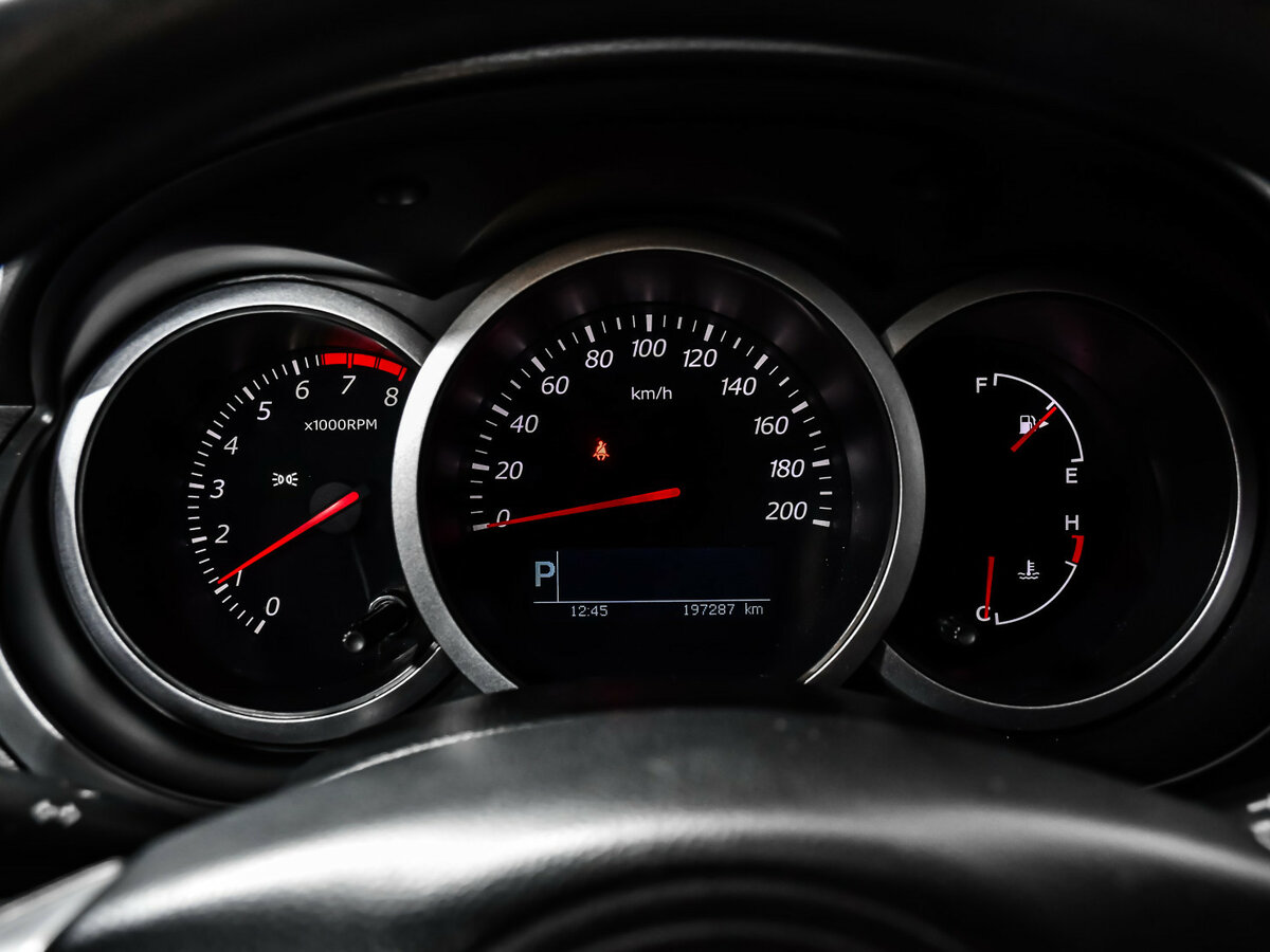 Suzuki Grand Vitara с пробегом — 2010 год. Фото: #8