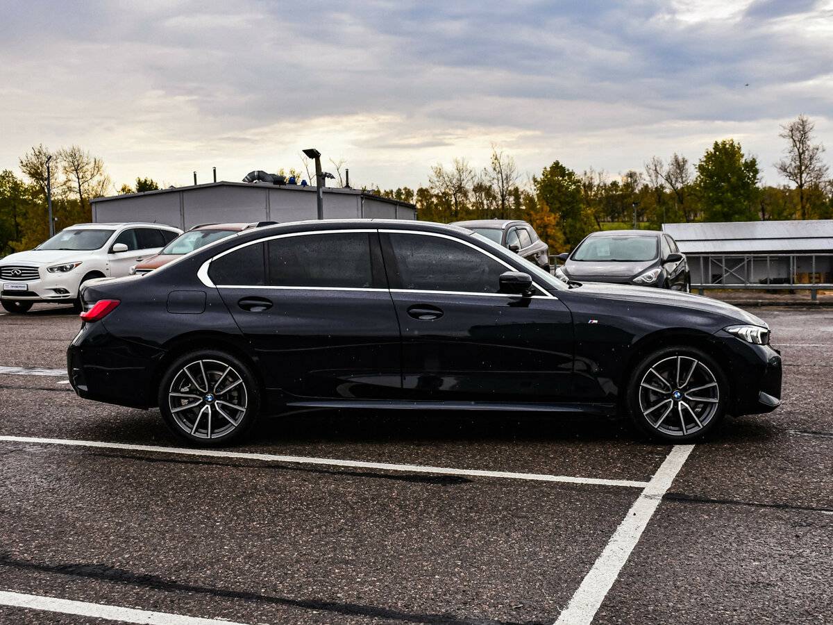 BMW 3 серии с пробегом — 2023 год. Фото: #3