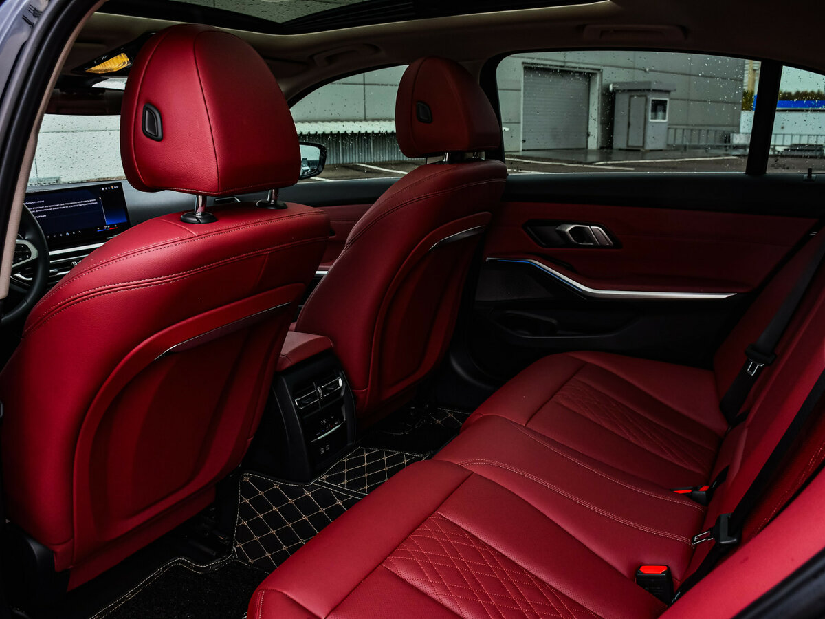 BMW 3 серии с пробегом — 2023 год. Фото: #12