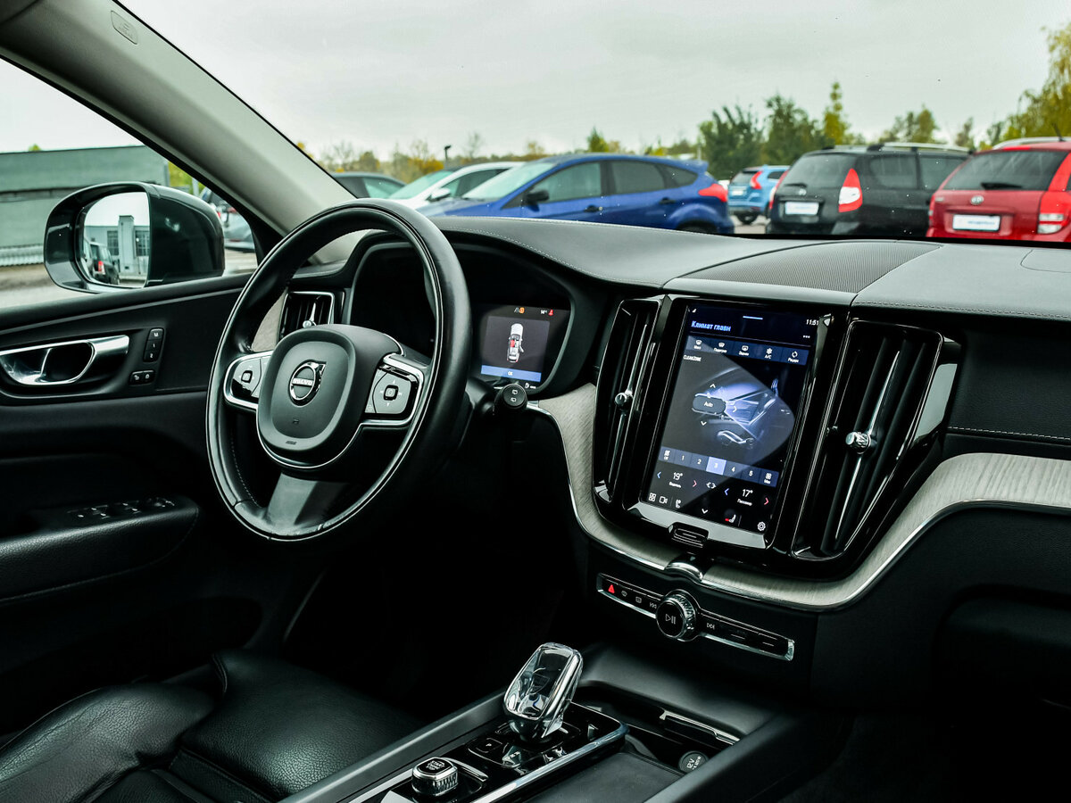 Volvo XC60 с пробегом — 2021 год. Фото: #8