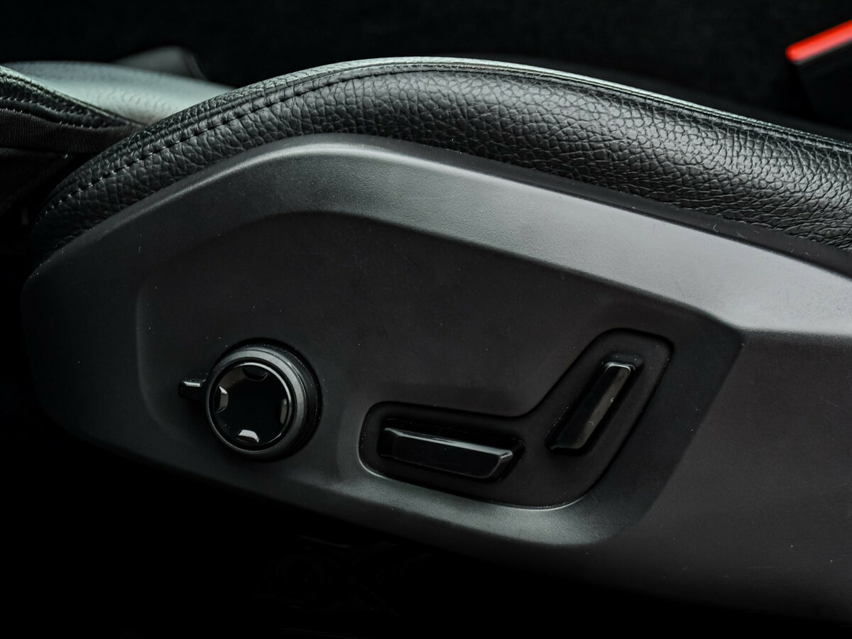 Volvo XC60 с пробегом — 2021 год. Фото: #13