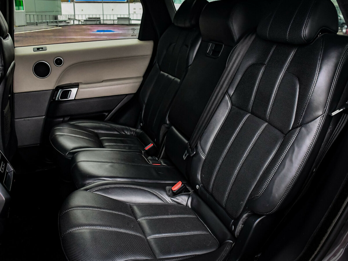 Land Rover Range Rover Sport с пробегом — 2016 год. Фото: #11