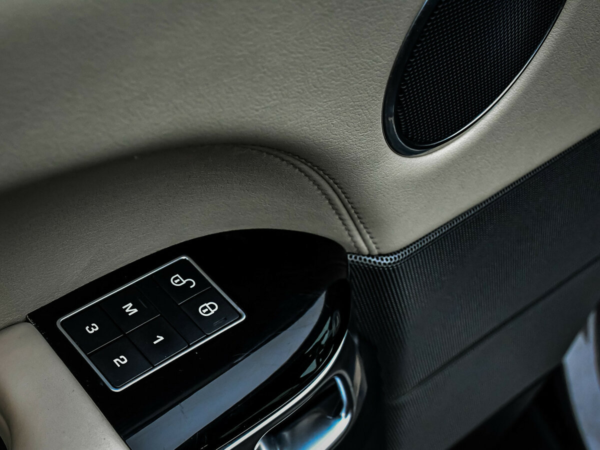 Land Rover Range Rover Sport с пробегом — 2016 год. Фото: #14