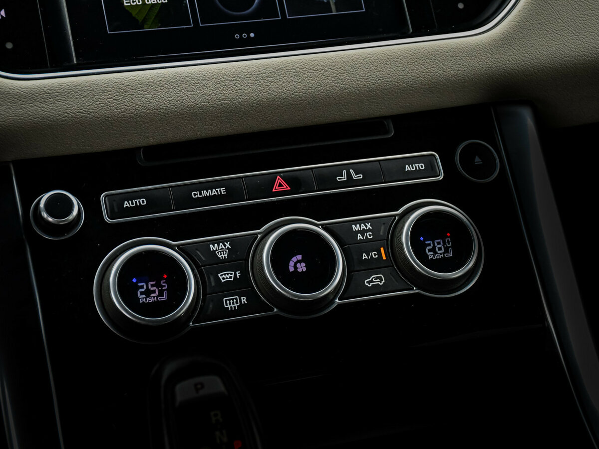 Land Rover Range Rover Sport с пробегом — 2016 год. Фото: #15