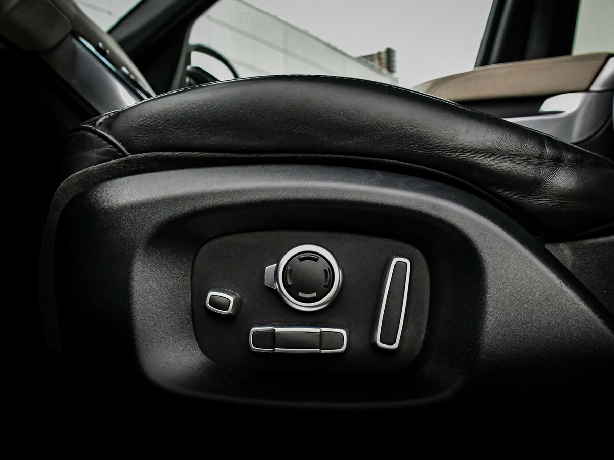 Land Rover Range Rover Sport с пробегом — 2016 год. Фото: #17