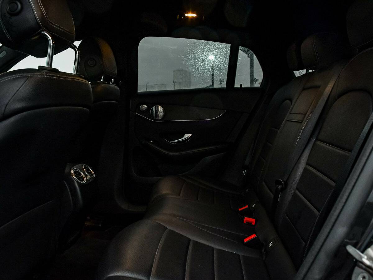 Mercedes-Benz GLC Coupe с пробегом — 2019 год. Фото: #11