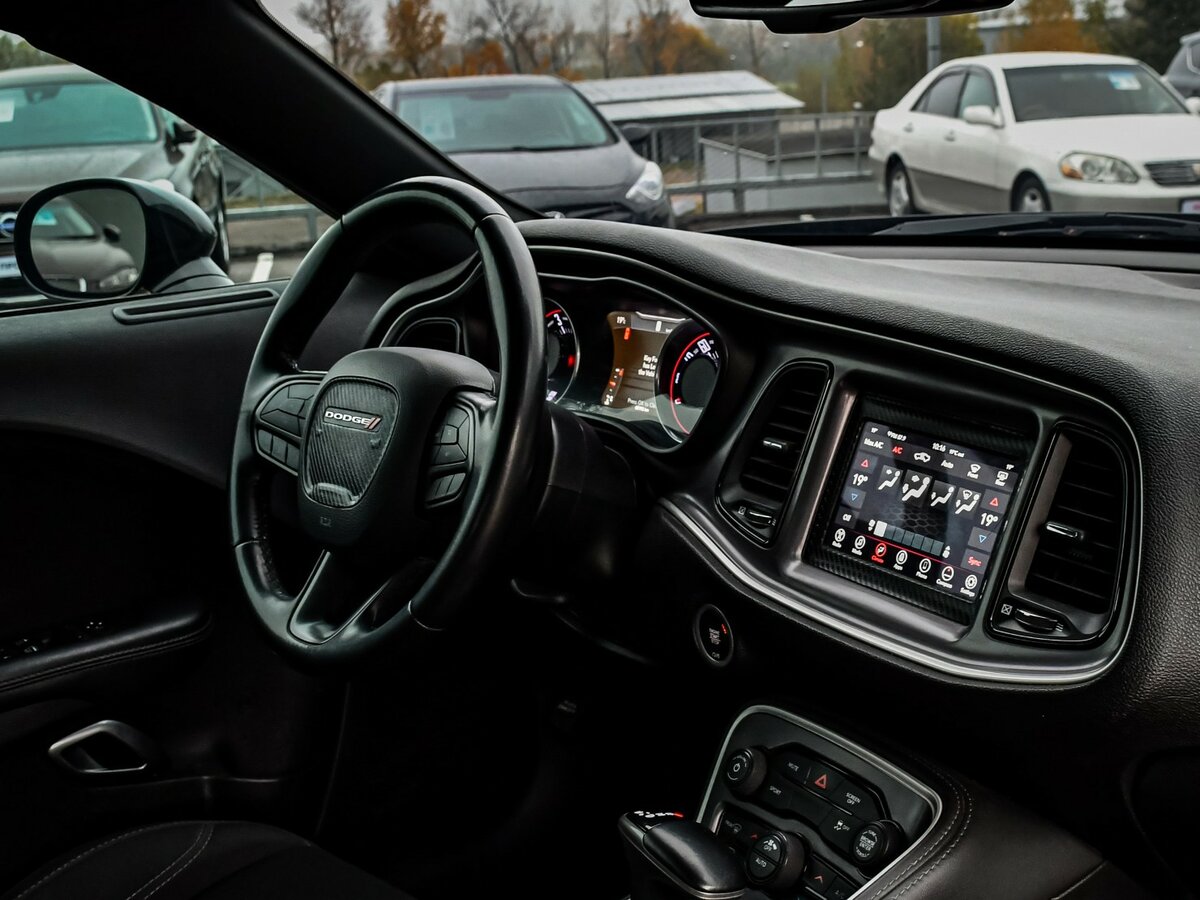 Dodge Challenger с пробегом — 2020 год. Фото: #8