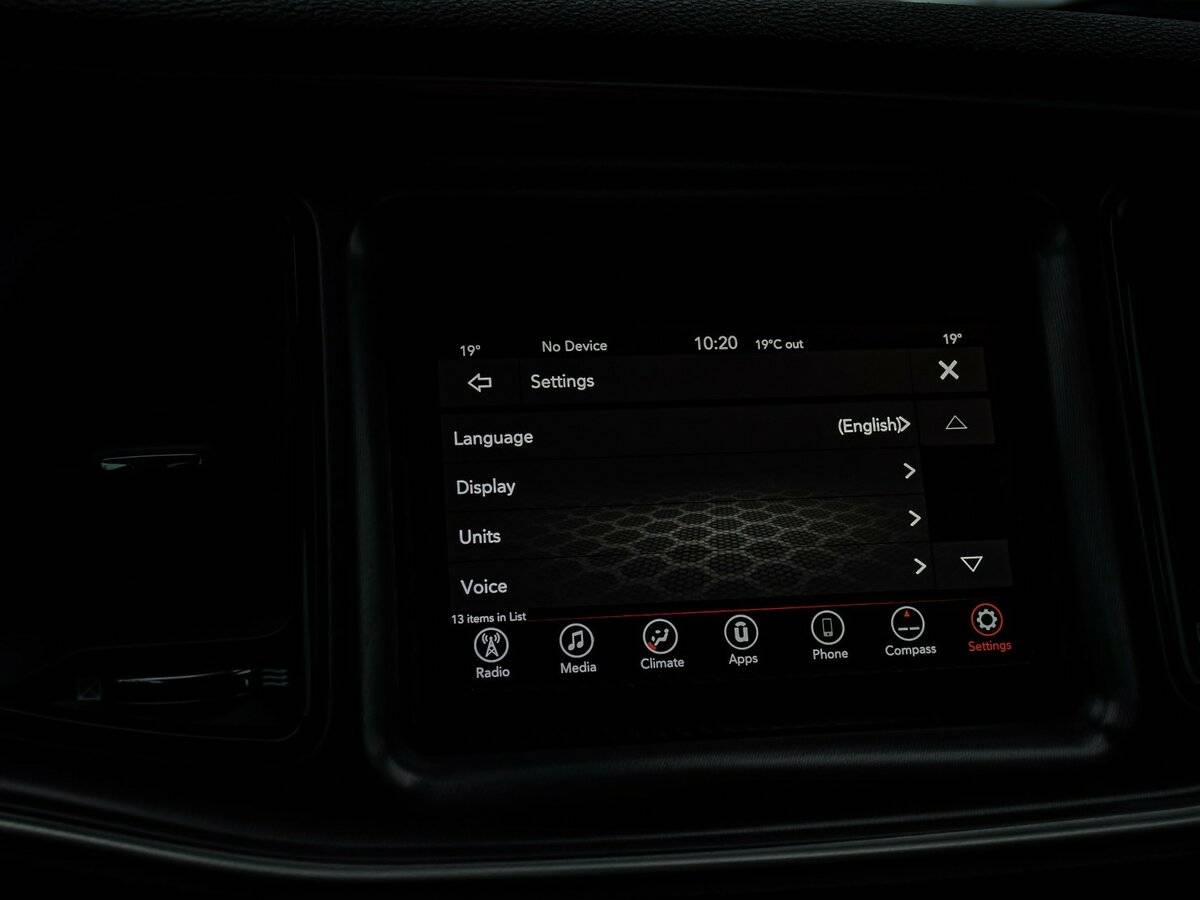 Dodge Challenger с пробегом — 2020 год. Фото: #18