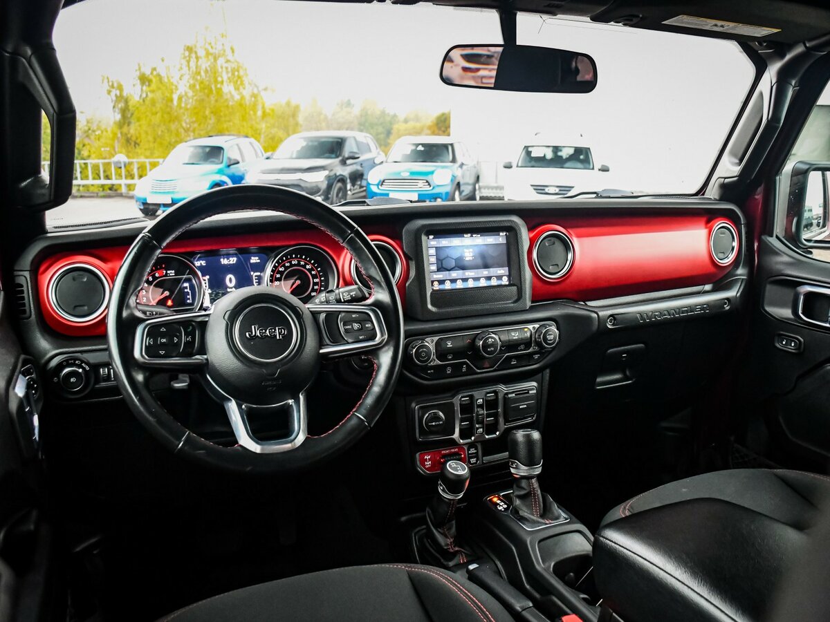Jeep Wrangler с пробегом — 2021 год. Фото: #12
