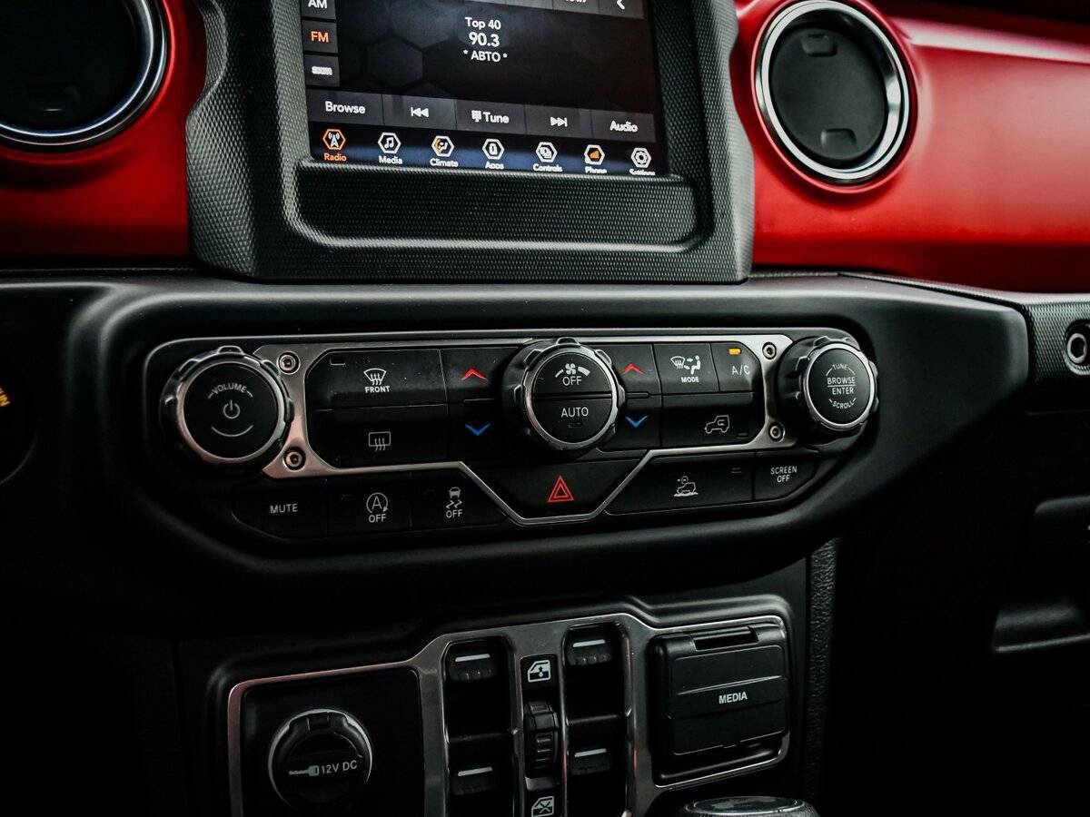 Jeep Wrangler с пробегом — 2021 год. Фото: #13