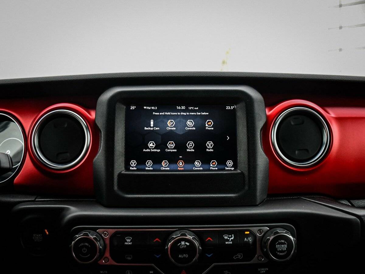 Jeep Wrangler с пробегом — 2021 год. Фото: #16