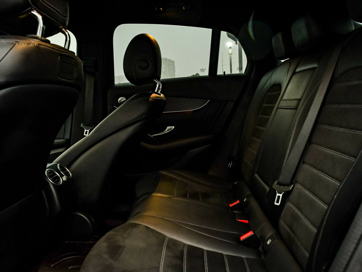 Mercedes-Benz GLC Coupe с пробегом — 2019 год. Фото: #11