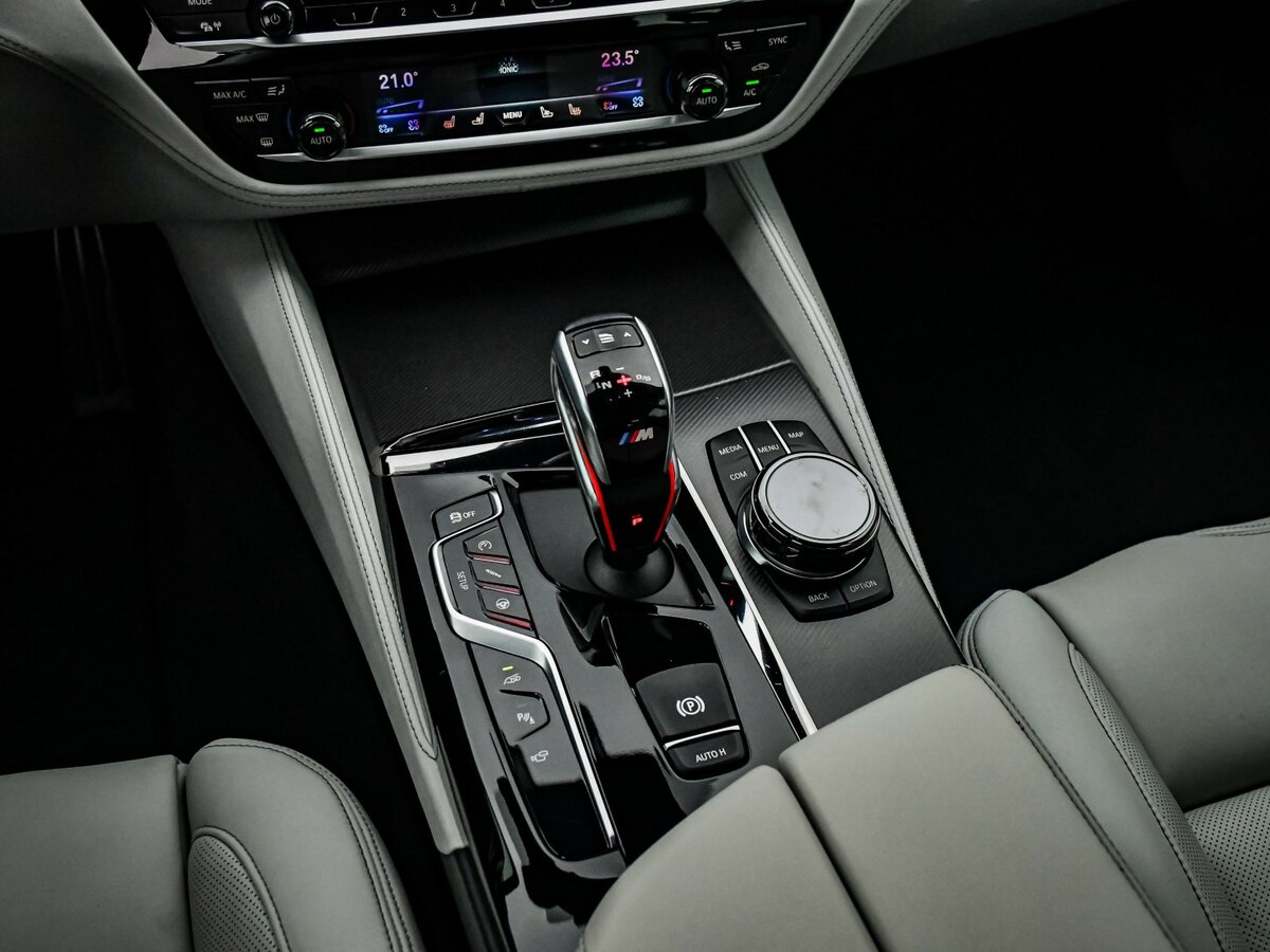 BMW M5 с пробегом — 2018 год. Фото: #13