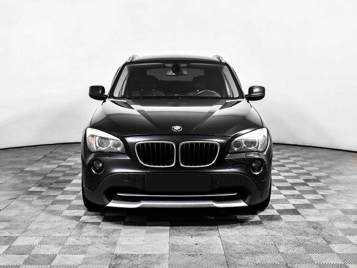 BMW X1 с пробегом — 2010 год. Фото: #1