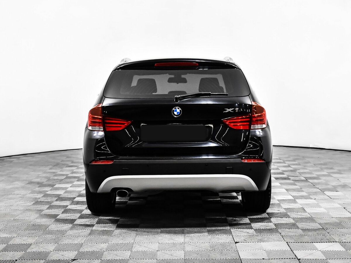 BMW X1 с пробегом — 2010 год. Фото: #4