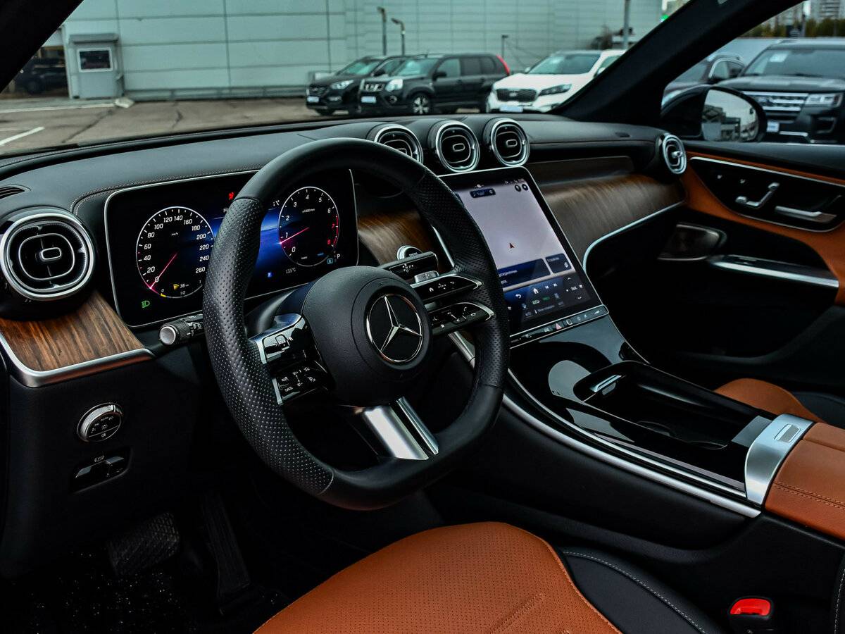 Mercedes-Benz GLC с пробегом — 2023 год. Фото: #9