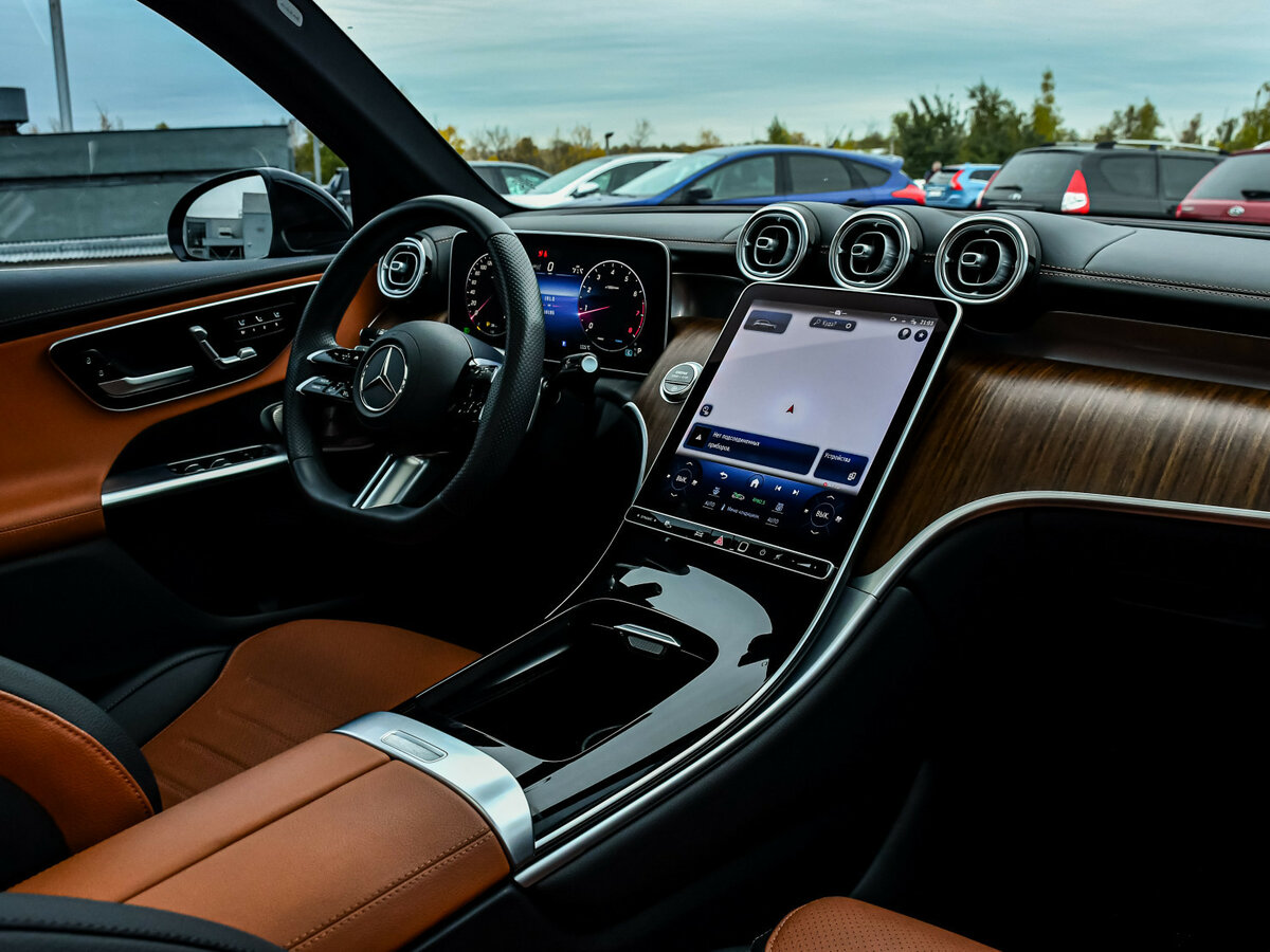 Mercedes-Benz GLC с пробегом — 2023 год. Фото: #11