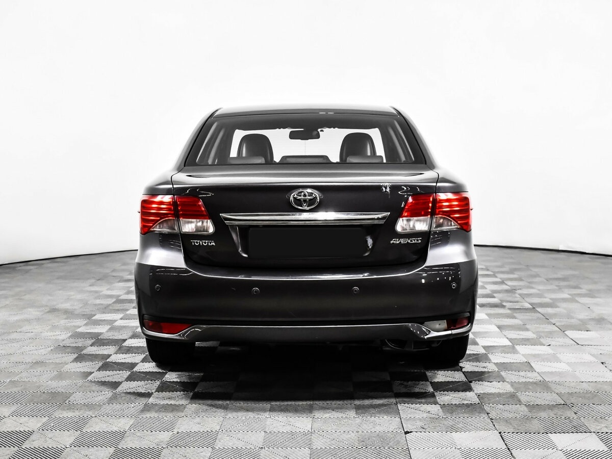 Toyota Avensis с пробегом — 2012 год. Фото: #4