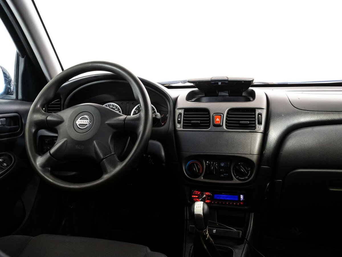 Nissan Almera с пробегом — 2005 год. Фото: #7