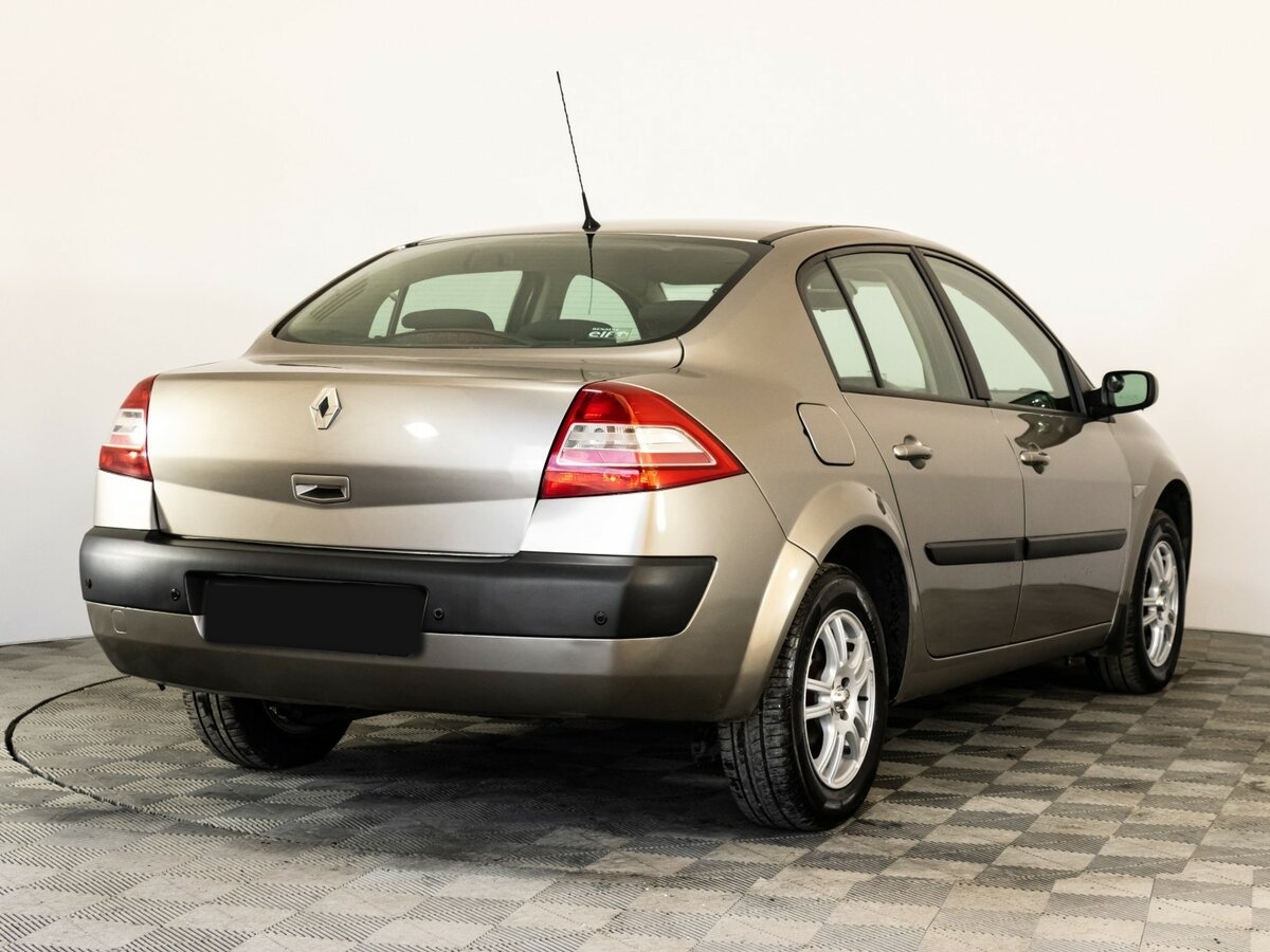 Renault Megane с пробегом — 2008 год. Фото: #3