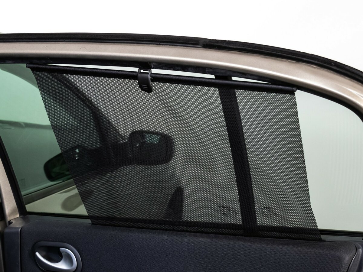 Renault Megane с пробегом — 2008 год. Фото: #9