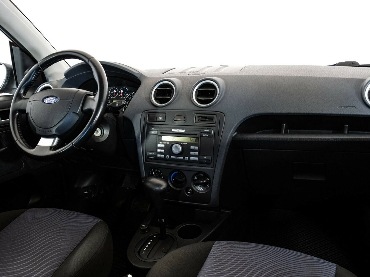 Ford Fusion с пробегом — 2008 год. Фото: #6