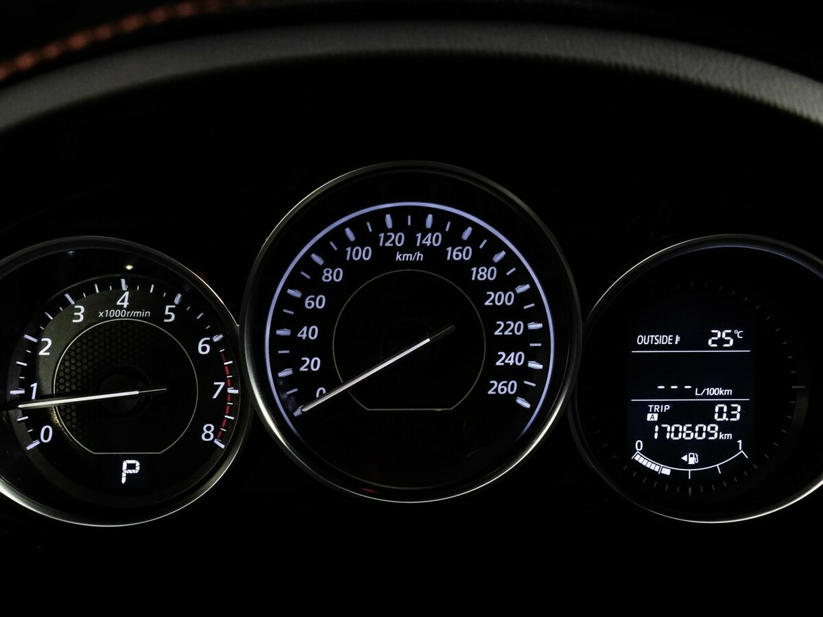 Mazda 6 с пробегом — 2014 год. Фото: #16