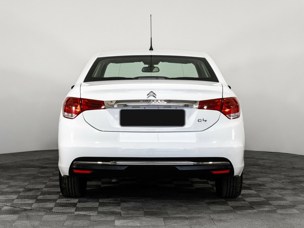 Citroen C4 с пробегом — 2018 год. Фото: #4