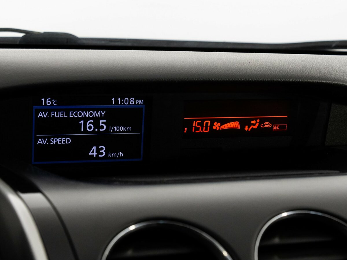 Mazda CX-7 с пробегом — 2011 год. Фото: #11