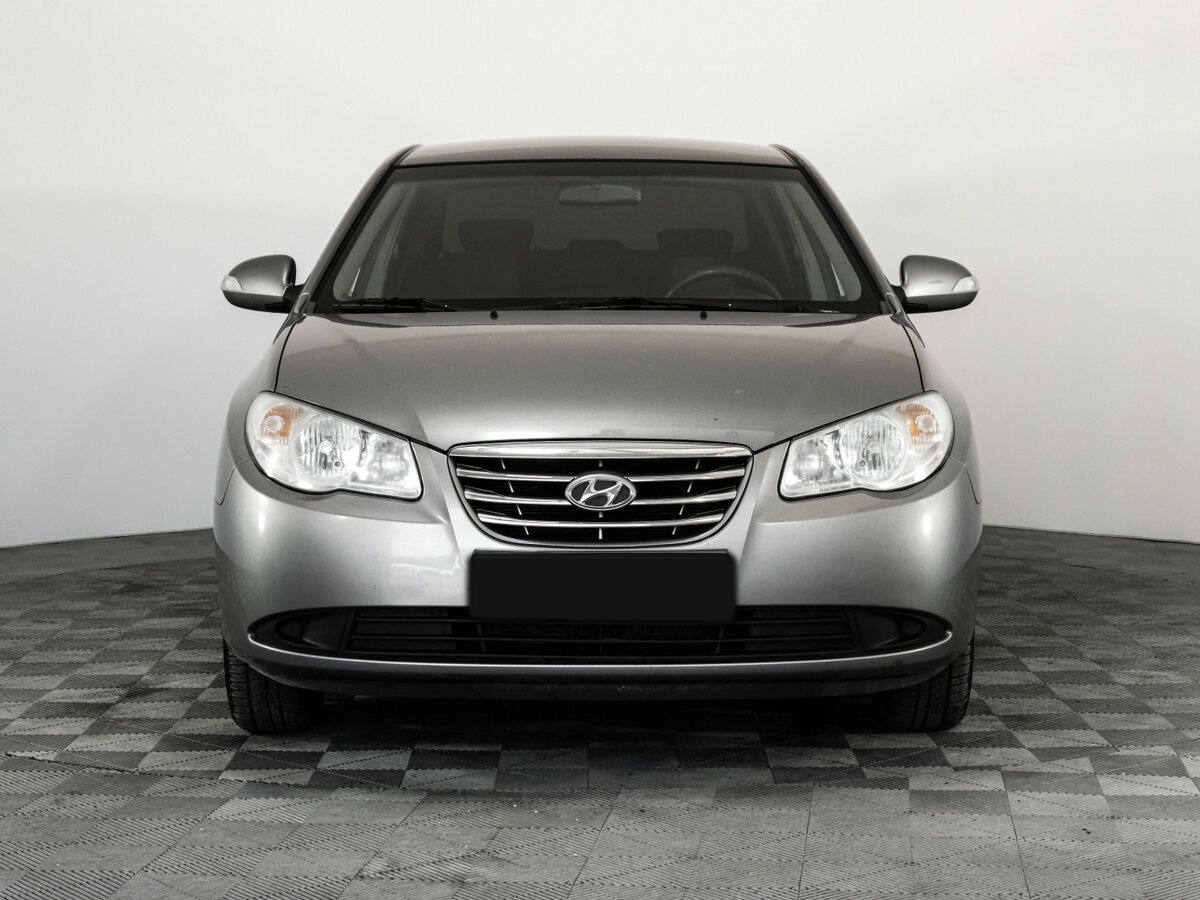 Hyundai Elantra с пробегом — 2010 год. Фото: #1