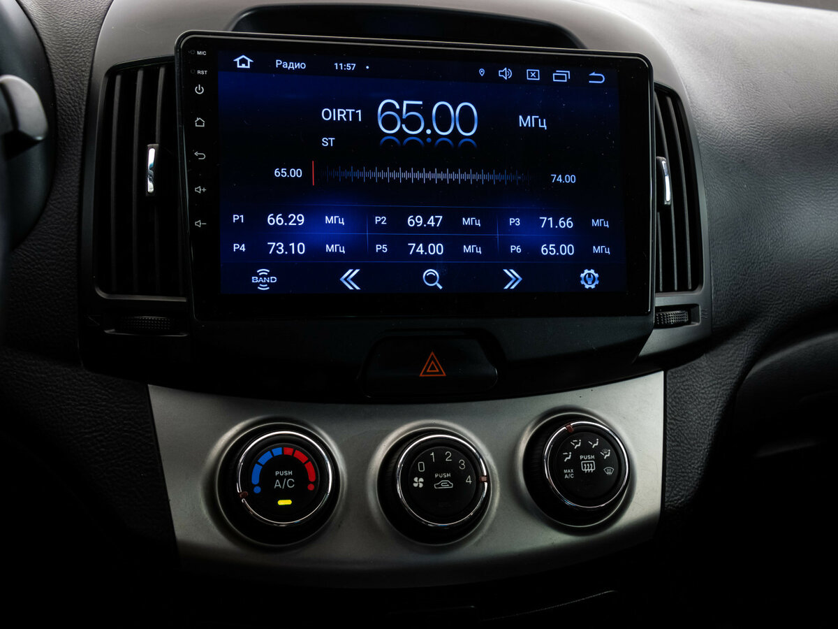 Hyundai Elantra с пробегом — 2010 год. Фото: #9