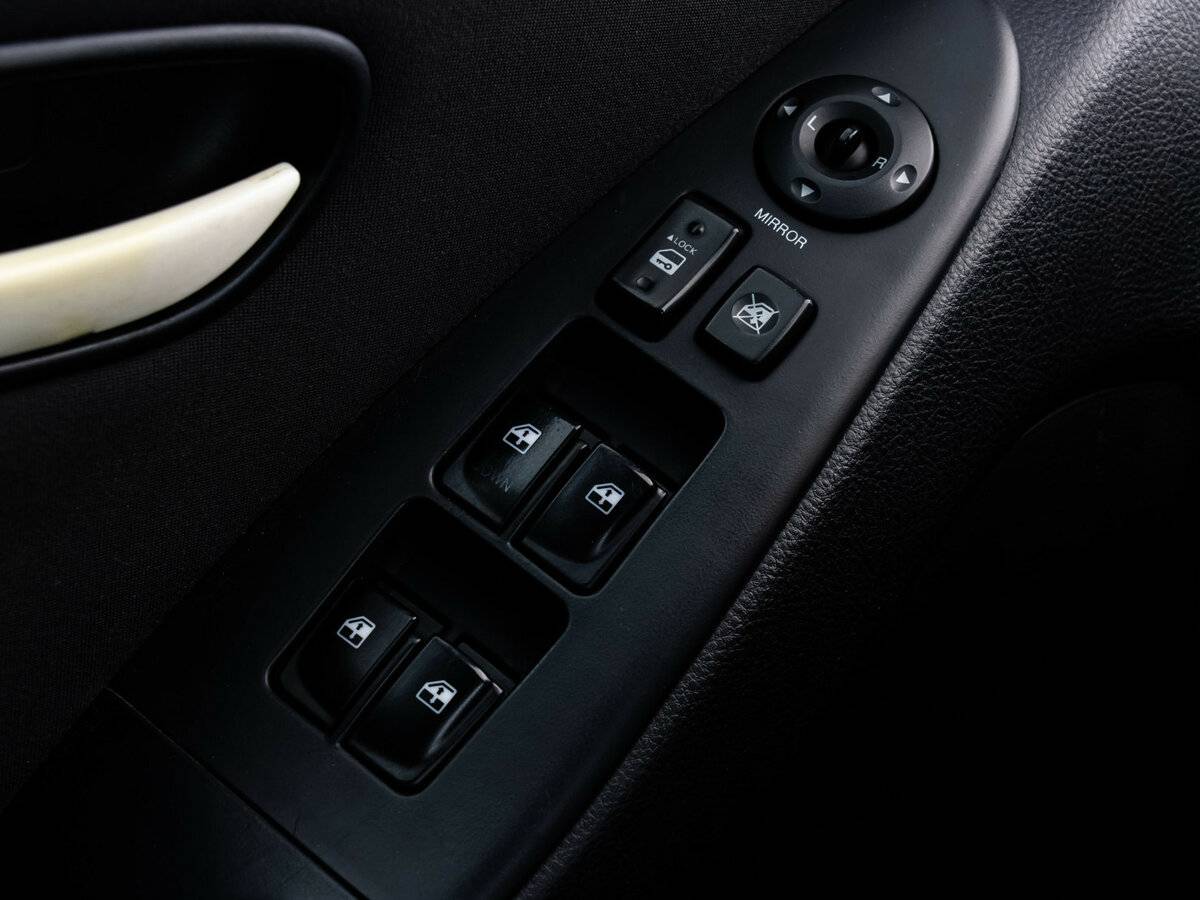 Hyundai Elantra с пробегом — 2010 год. Фото: #10