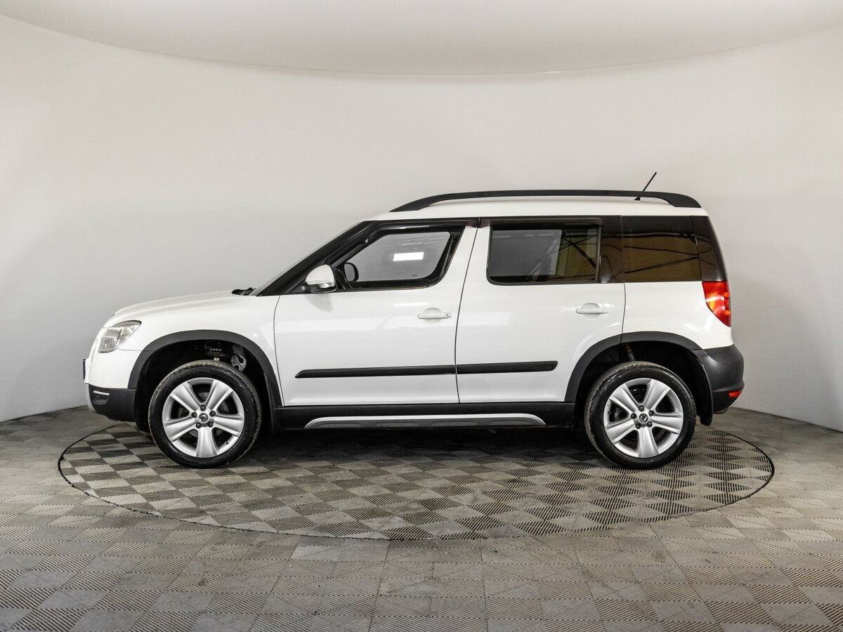 Skoda Yeti с пробегом — 2011 год. Фото: #6