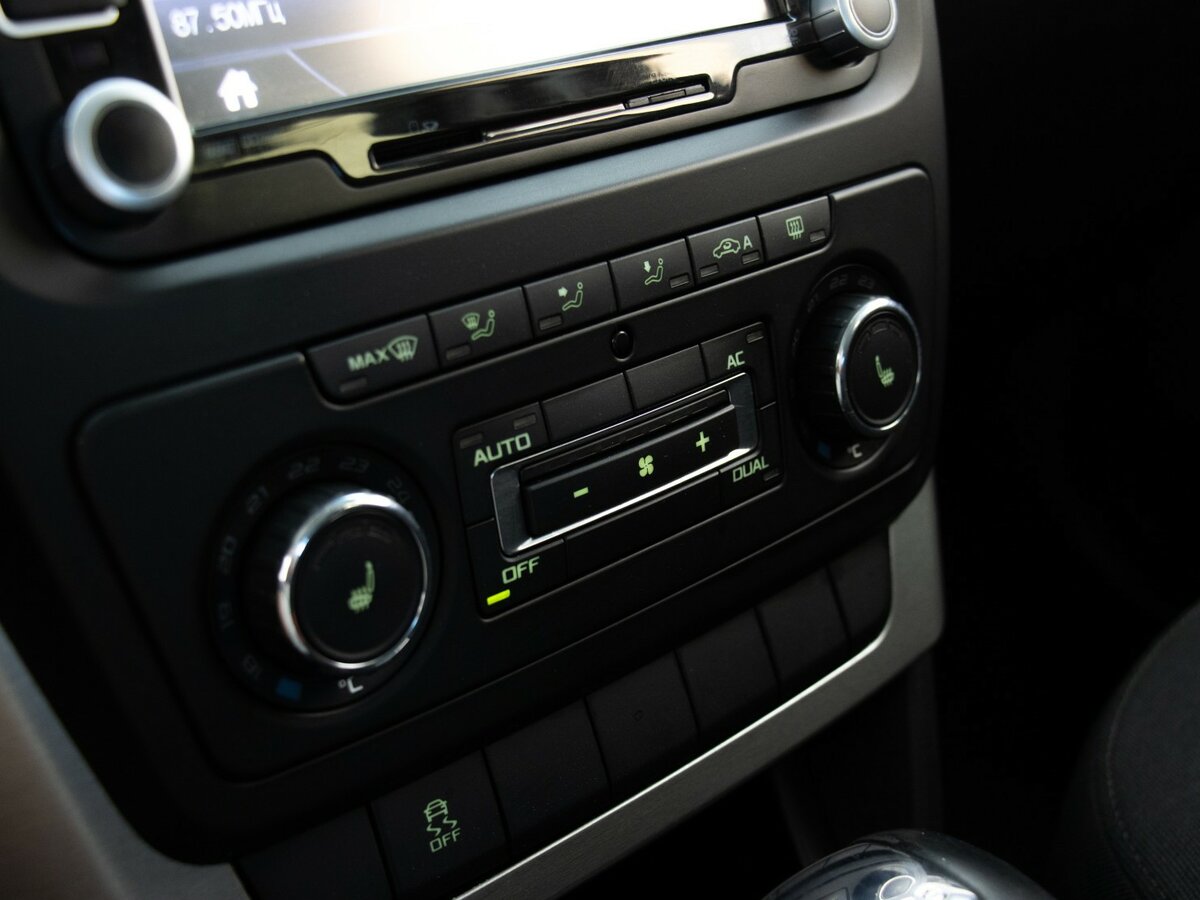 Skoda Yeti с пробегом — 2011 год. Фото: #11